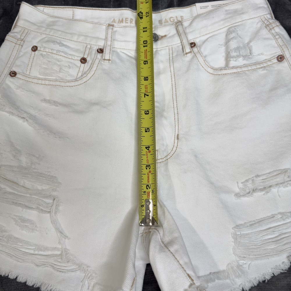 NWT American Eagle Women 6 28W High Rise 90s Boyfriend Denim Shorts Distress Raw - Picture 8 of 11